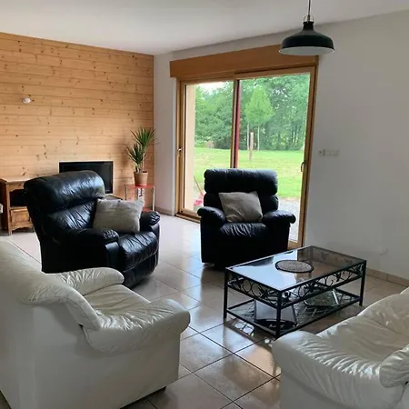 Gite De La Poupardiere, Maison De Campagne En Bordure De Riviere - 2 Nuits Minimum