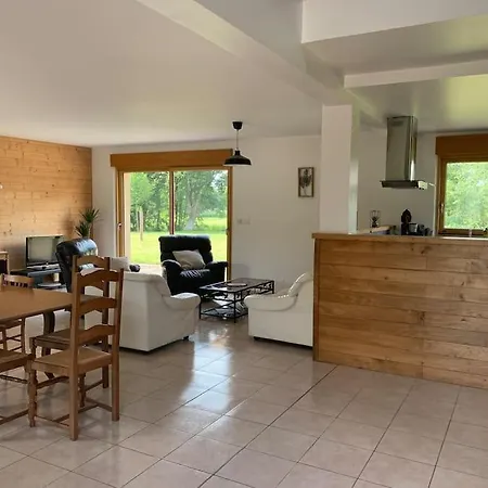 Gite De La Poupardiere, Maison De Campagne En Bordure De Riviere - 2 Nuits Minimum 度假居