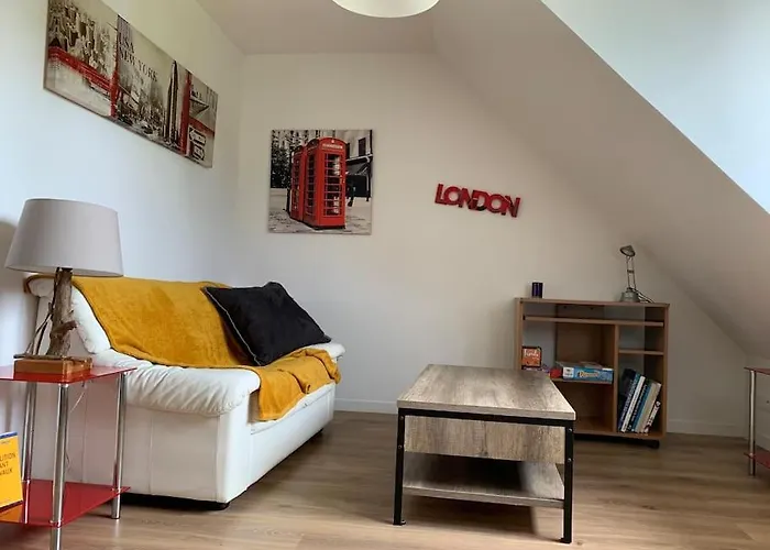 Gite De La Poupardiere, Maison De Campagne En Bordure De Riviere - 2 Nuits Minimum