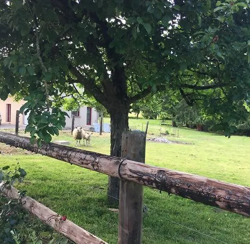 Gite De La Poupardiere, Maison De Campagne En Bordure De Riviere - 2 Nuits Minimum 別荘 *